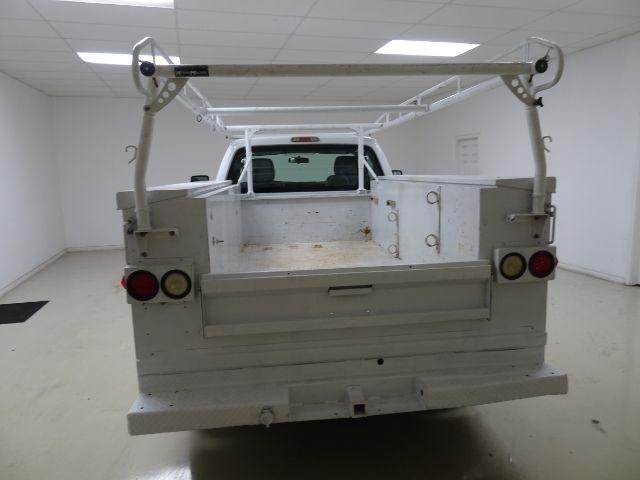 Ford Super Duty F-350 SRW 2WD Reg Cab 137" XLT 2015