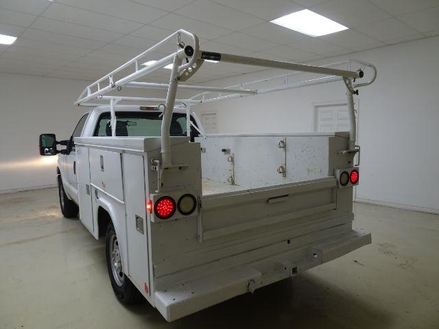 Ford Super Duty F-350 SRW 2WD Reg Cab 137" XLT 2015