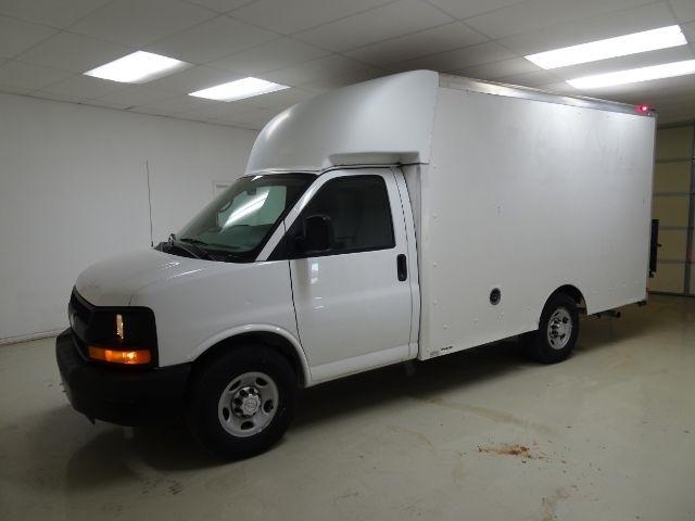 Chevrolet Express Commercial Cutaway 3500 Van 139" 2015