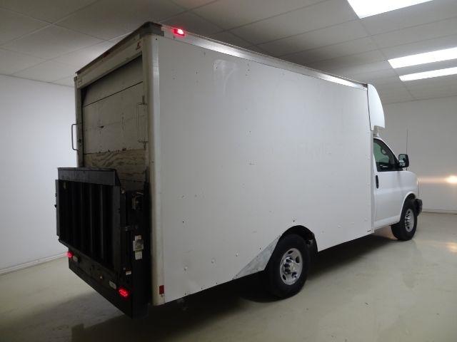 Chevrolet Express Commercial Cutaway 3500 Van 139" 2015