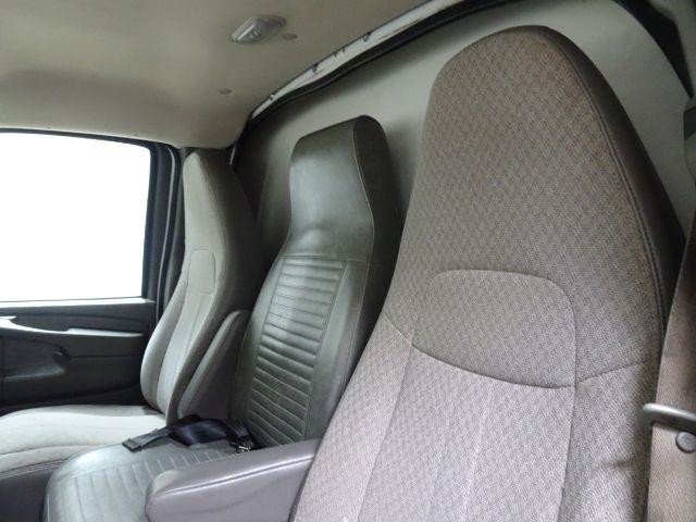 Chevrolet Express Commercial Cutaway 3500 Van 139" 2015