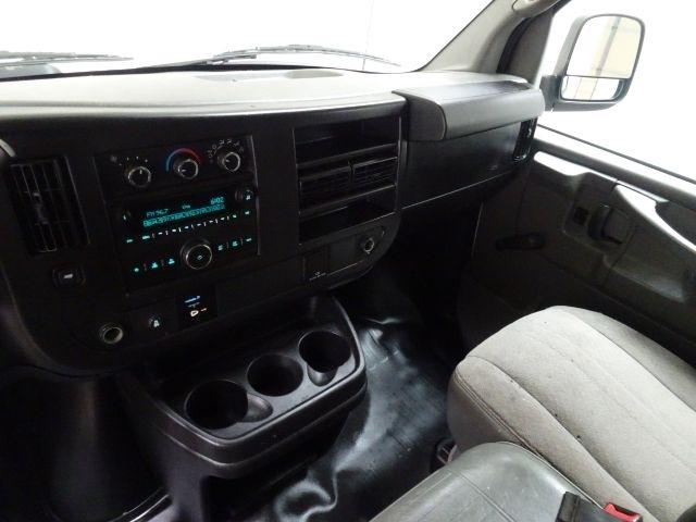 Chevrolet Express Commercial Cutaway 3500 Van 139" 2015