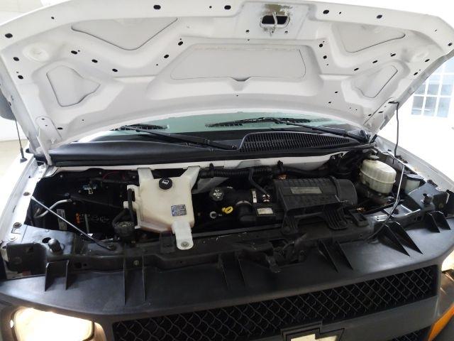Chevrolet Express Commercial Cutaway 3500 Van 139" 2015