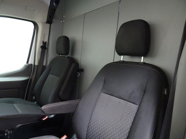 Ford Transit Cargo Van T-250 130" Med Rf 9070 GVWR RWD 2021