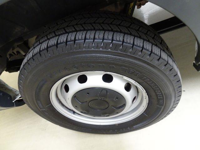 Ford Transit Van T-250 148" Med Rf 9000 GVWR Sliding RH Dr 2018
