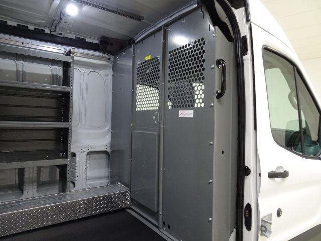Ford Transit Van T-250 148" Med Rf 9000 GVWR Sliding RH Dr 2018