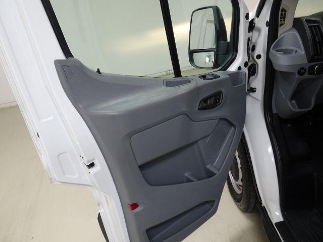 Ford Transit Van T-250 148" Med Rf 9000 GVWR Sliding RH Dr 2018
