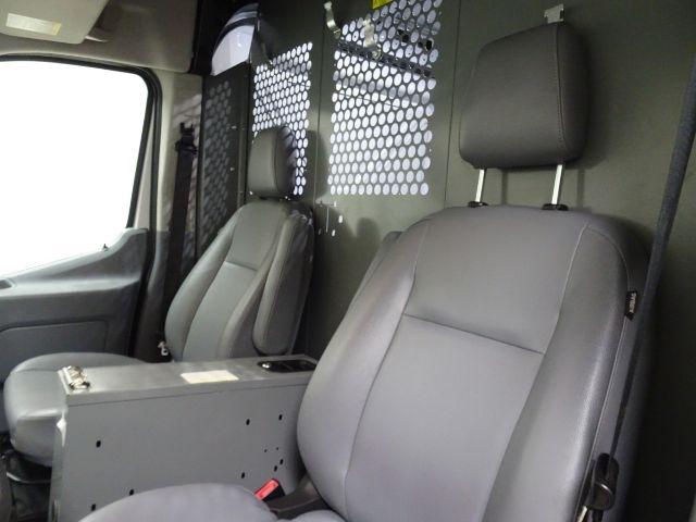 Ford Transit Van T-250 148" Med Rf 9000 GVWR Sliding RH Dr 2018