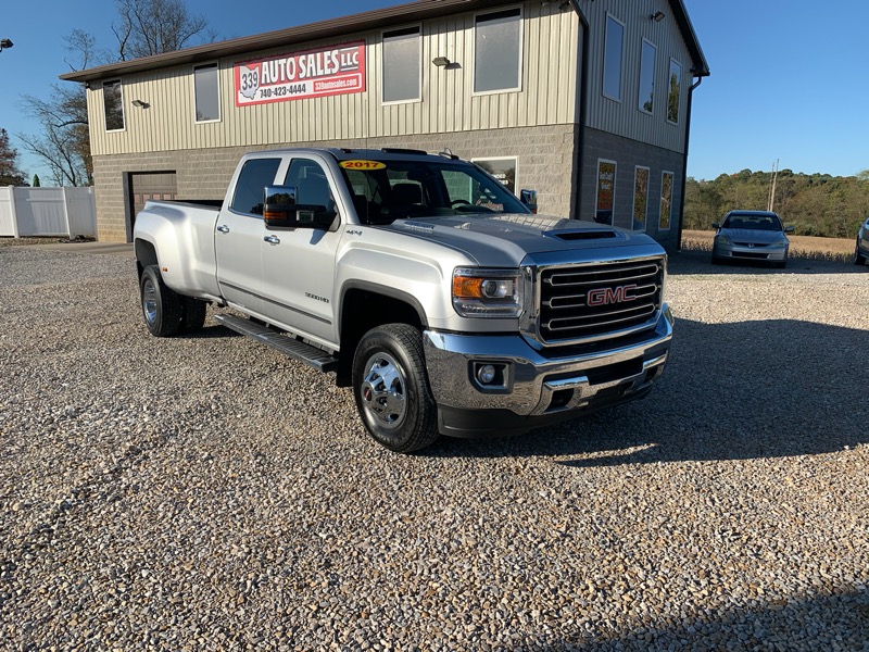 Used 2017 GMC Sierra 3500HD SLT Crew Cab 4WD for Sale in Belpre OH