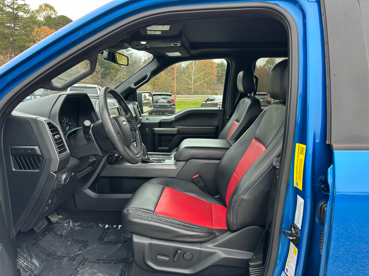 Ford F-150 XLT 4WD SuperCrew 5.5' Box 2019 Ford F-150 XLT 4WD SuperCrew 5.5' Box 2019