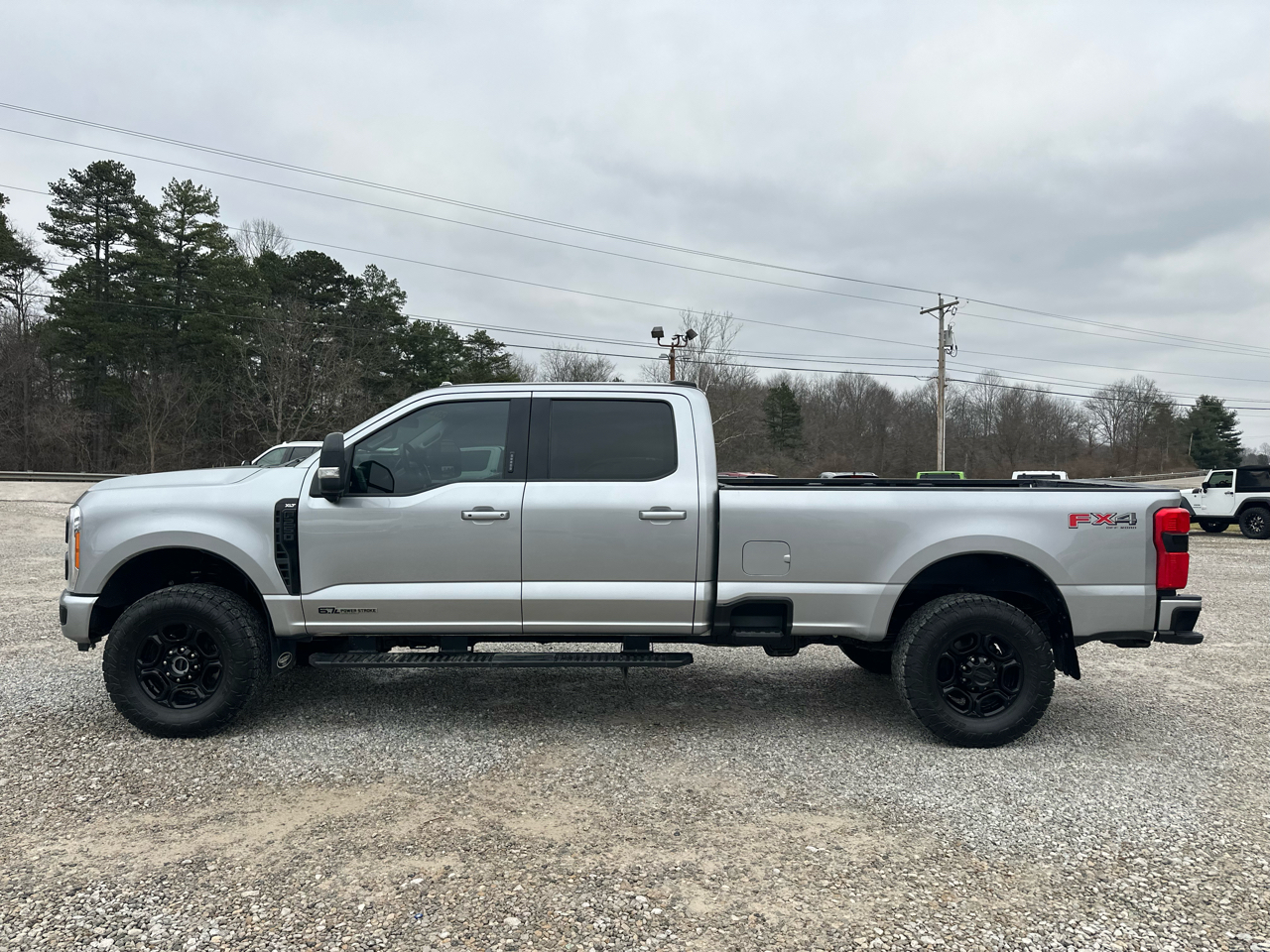 Ford F-250 SD XLT Crew Cab Long Bed 4WD 2023