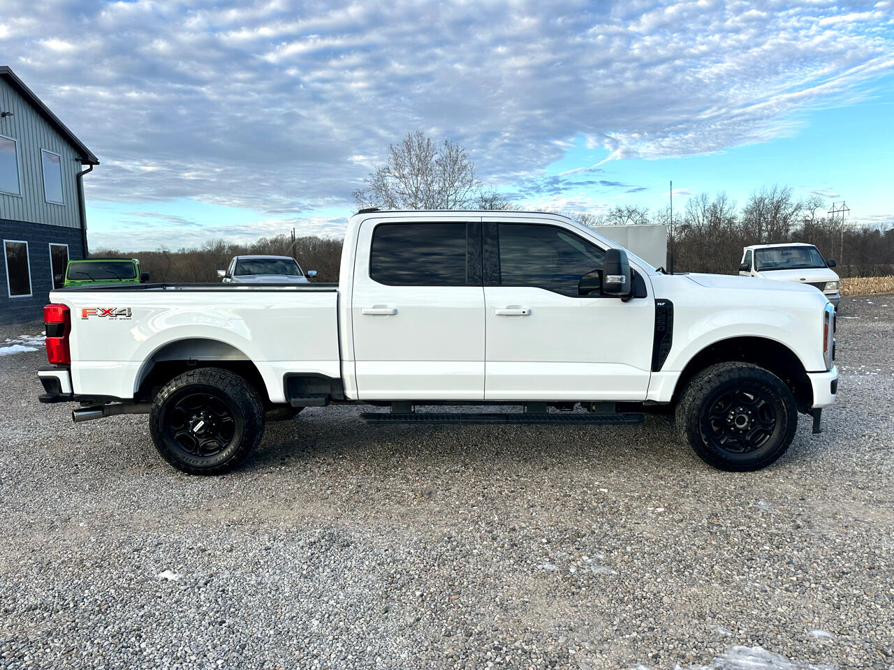 Ford F-250 SD FX4 Crew Cab 4WD 2024