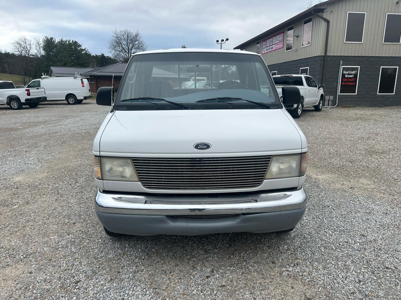 Ford Econoline E-450 2001