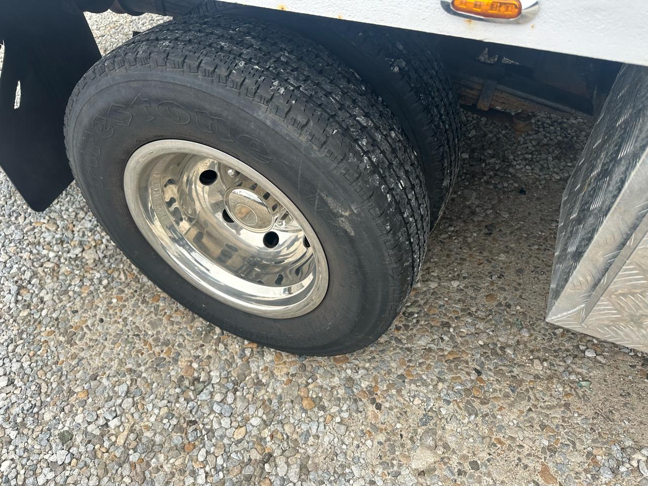 Ford Econoline E-450 2001