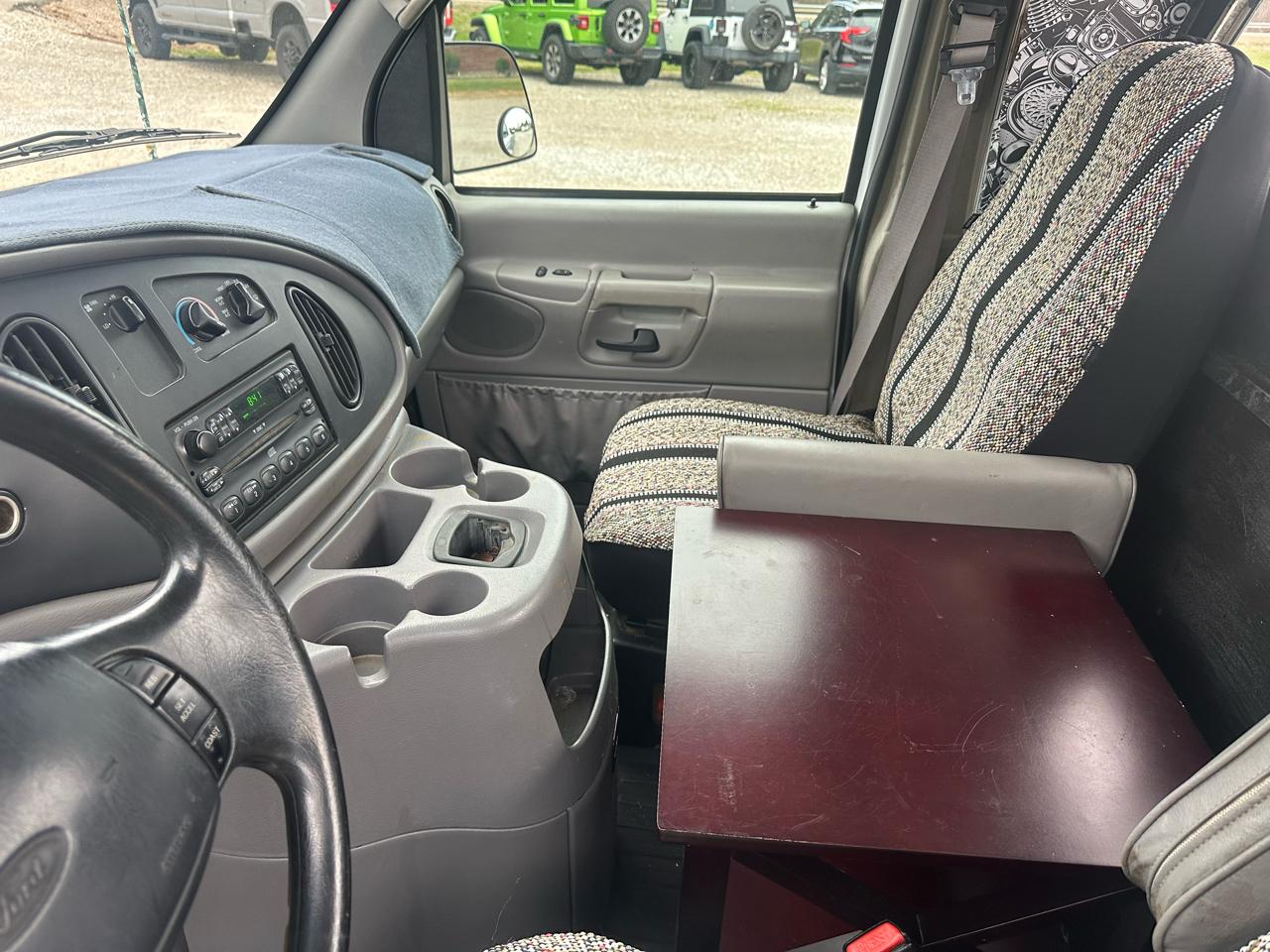 Ford Econoline E-450 2001