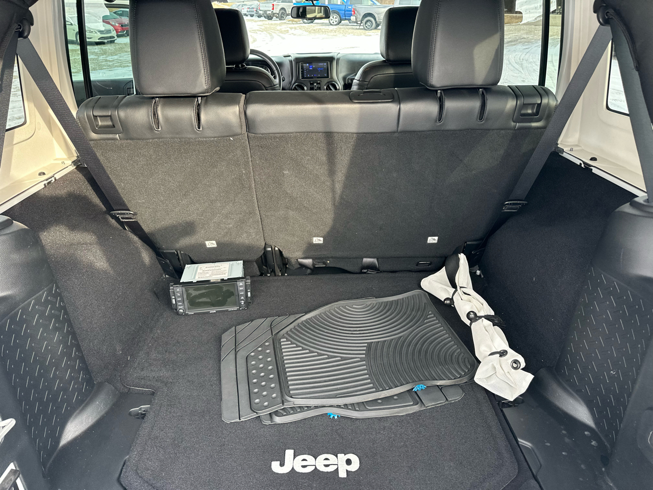 Jeep Wrangler Unlimited Sahara 4WD 2017