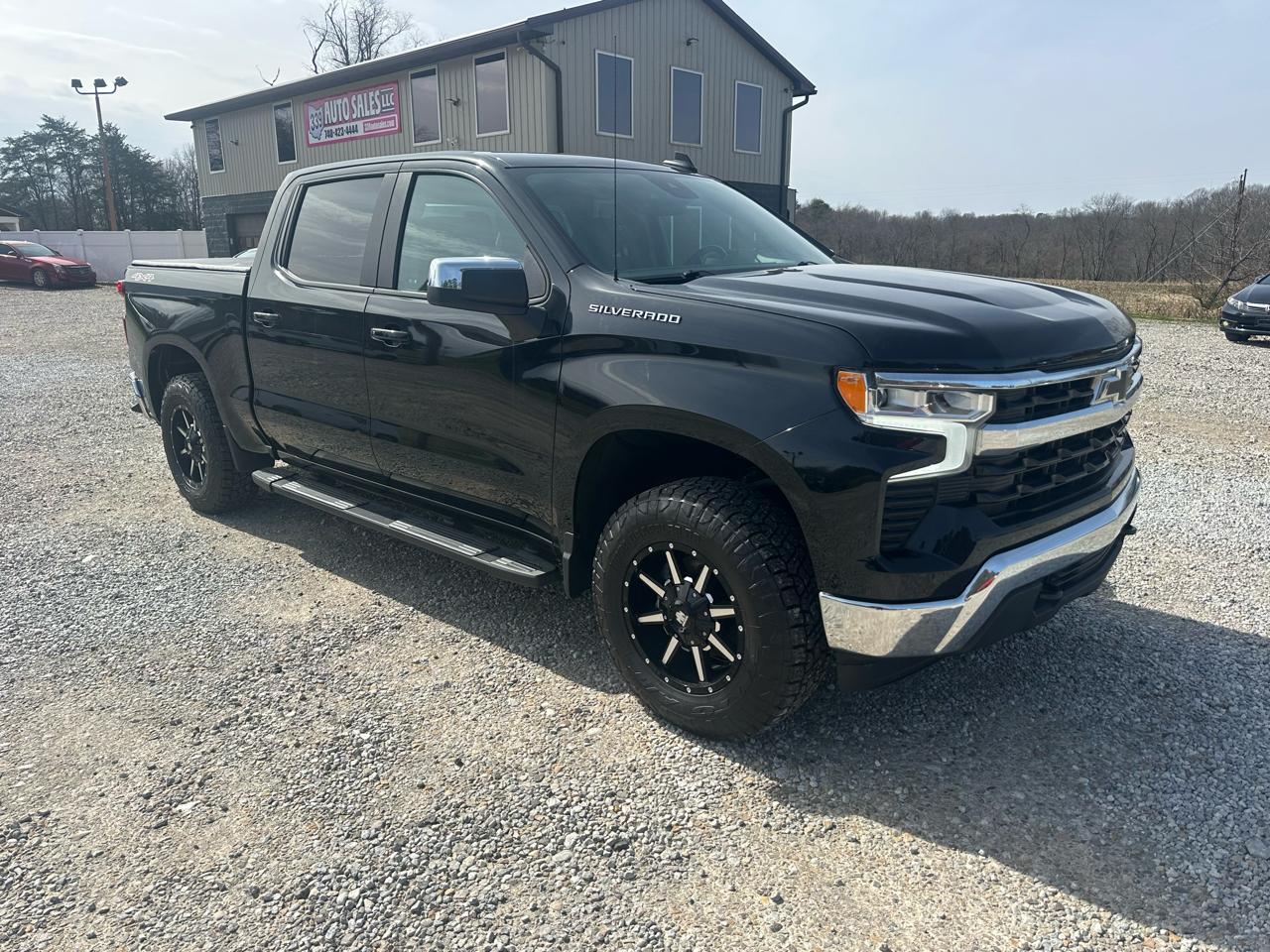 Chevrolet Silverado 1500 LT Crew Cab 4WD 2022