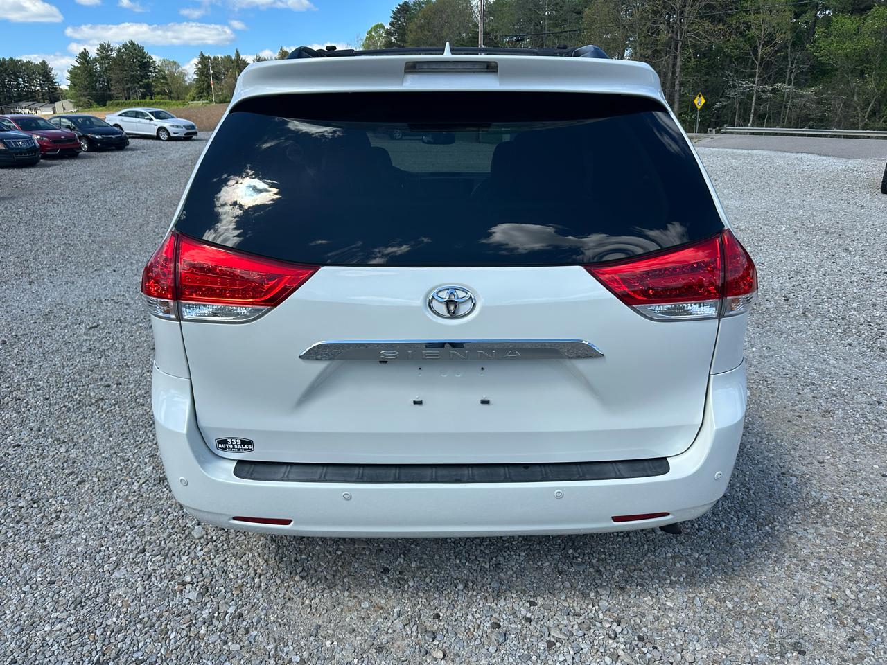 Toyota Sienna Limited AWD 7-Passenger V6 2013