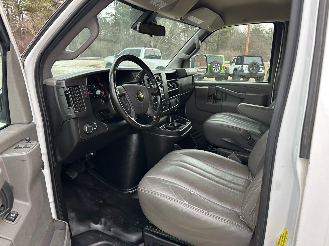 Chevrolet Express 3500 Cargo 2020