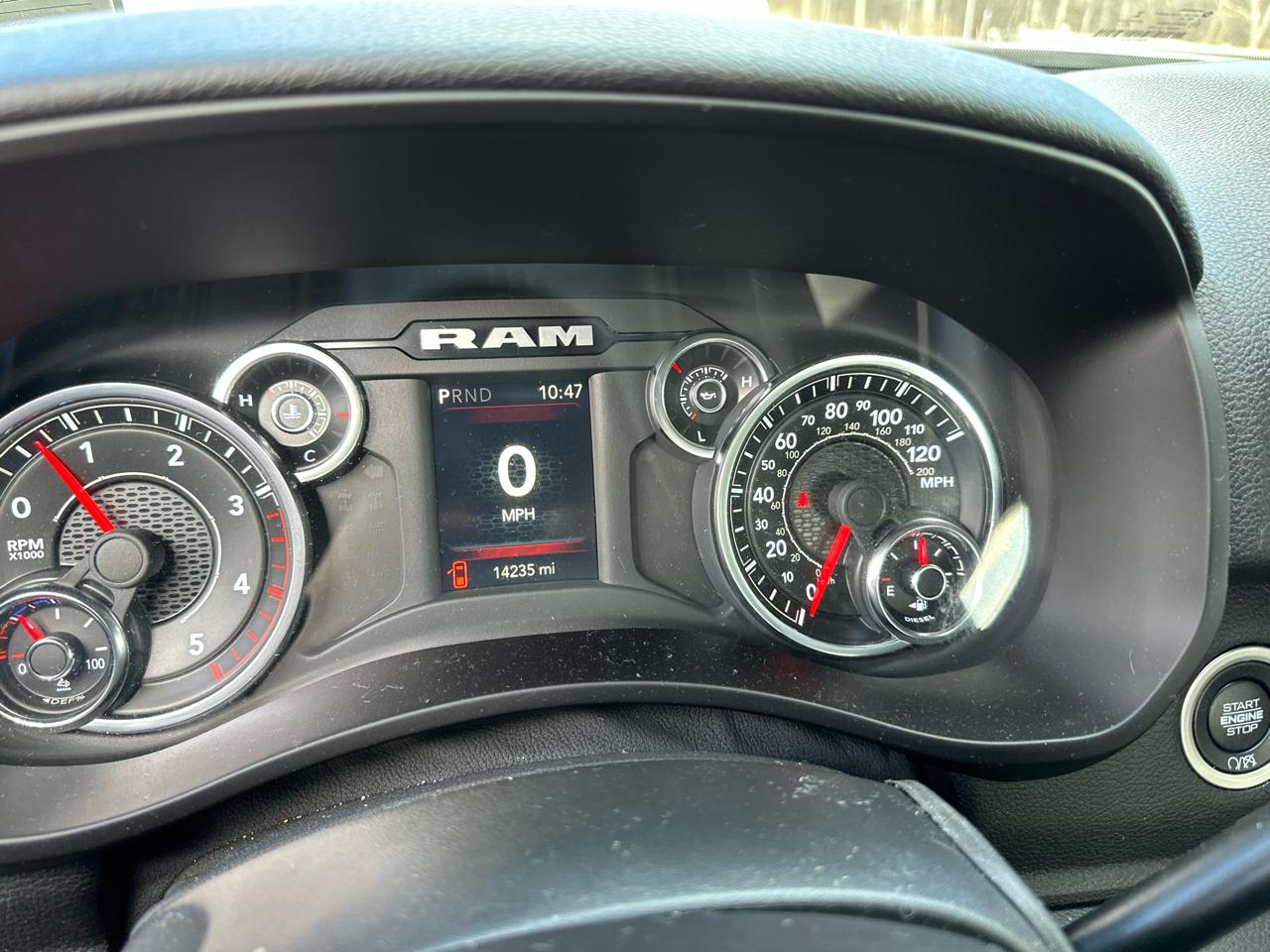 RAM 2500 Tradesman Crew Cab SWB 4WD 2023