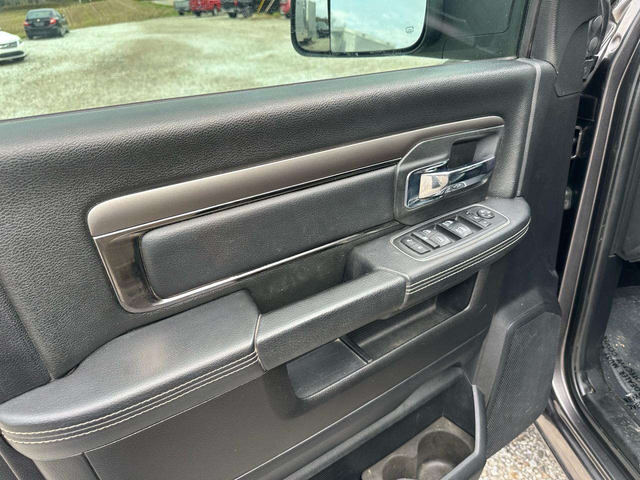 RAM 2500 Laramie Mega Cab 4WD 2018