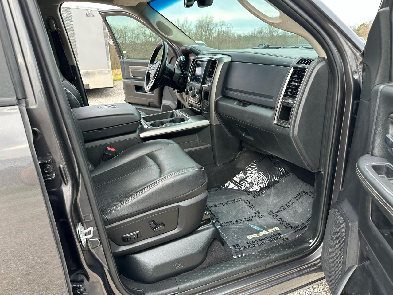 RAM 2500 Laramie Mega Cab 4WD 2018