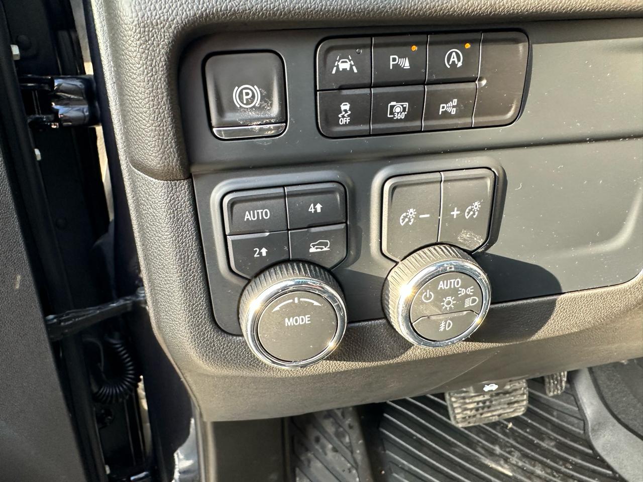 Chevrolet Tahoe Premier 4WD 2025