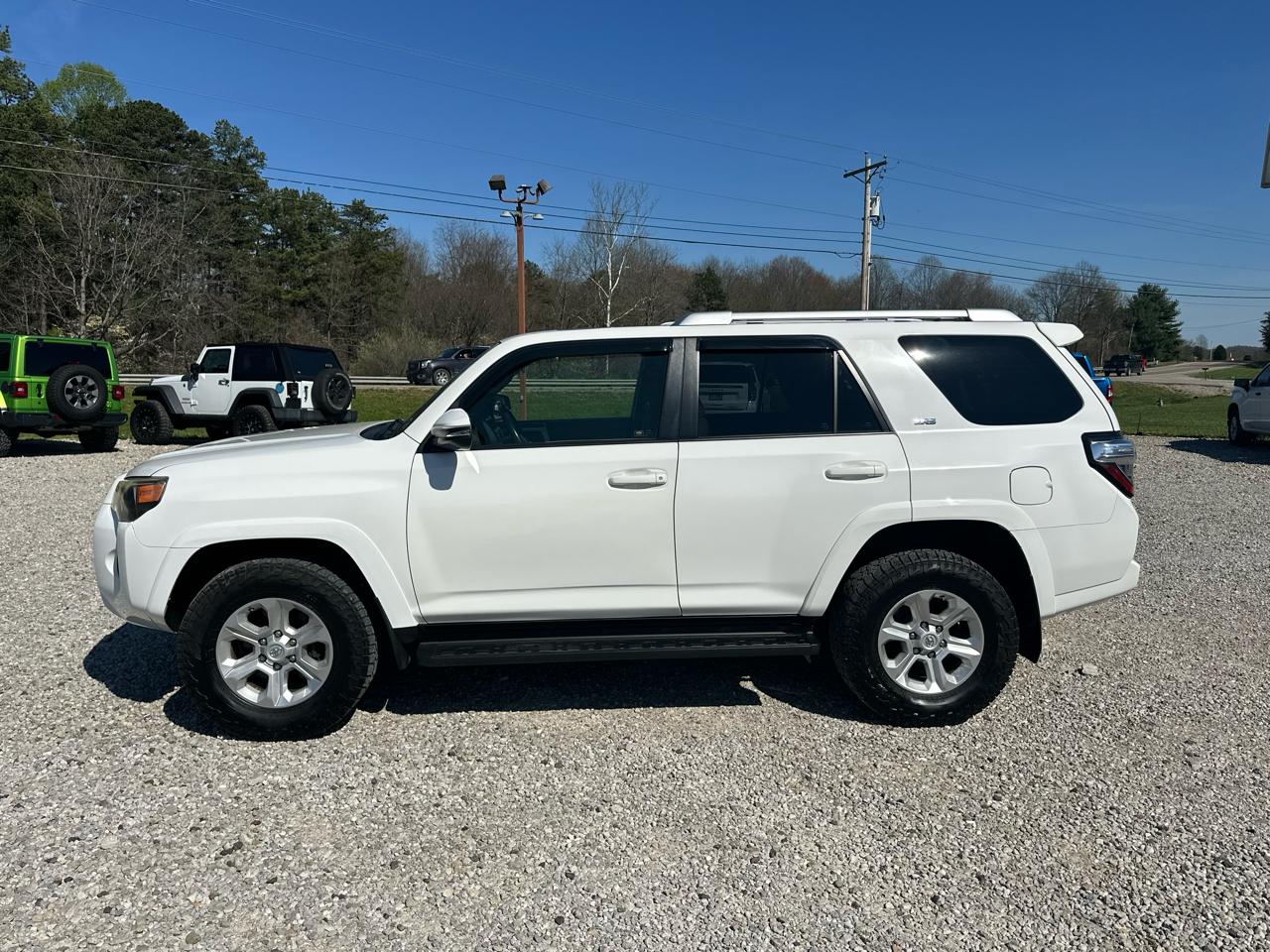 Toyota 4Runner SR5 4WD 2015