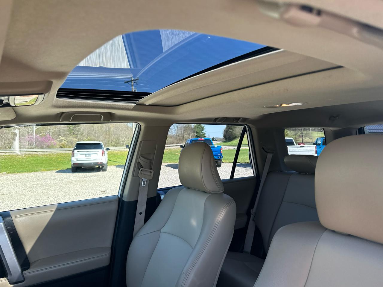 Toyota 4Runner SR5 4WD 2015