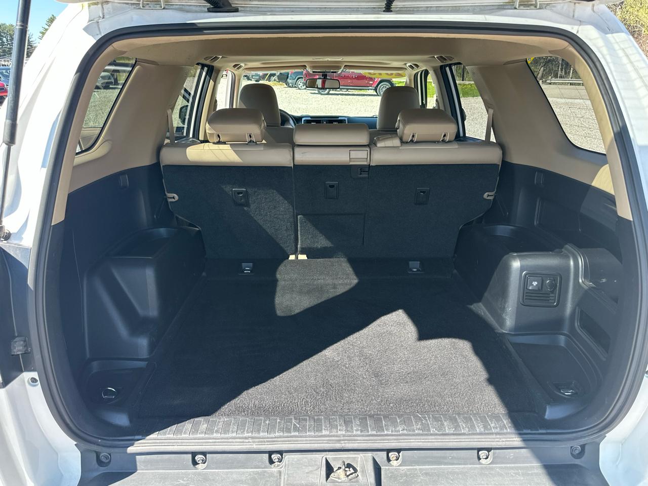Toyota 4Runner SR5 4WD 2015