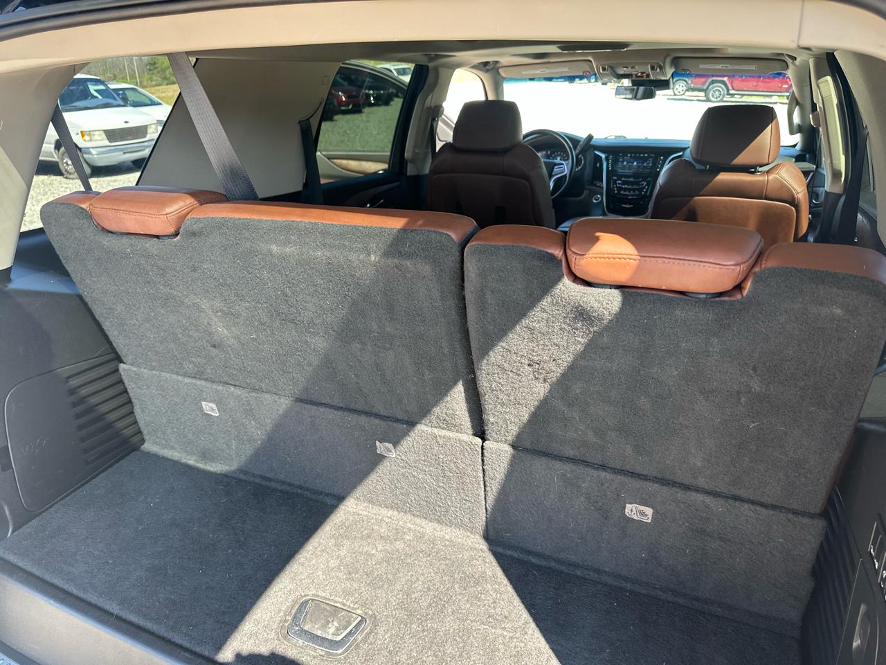 Cadillac Escalade 4WD 4dr Luxury 2018