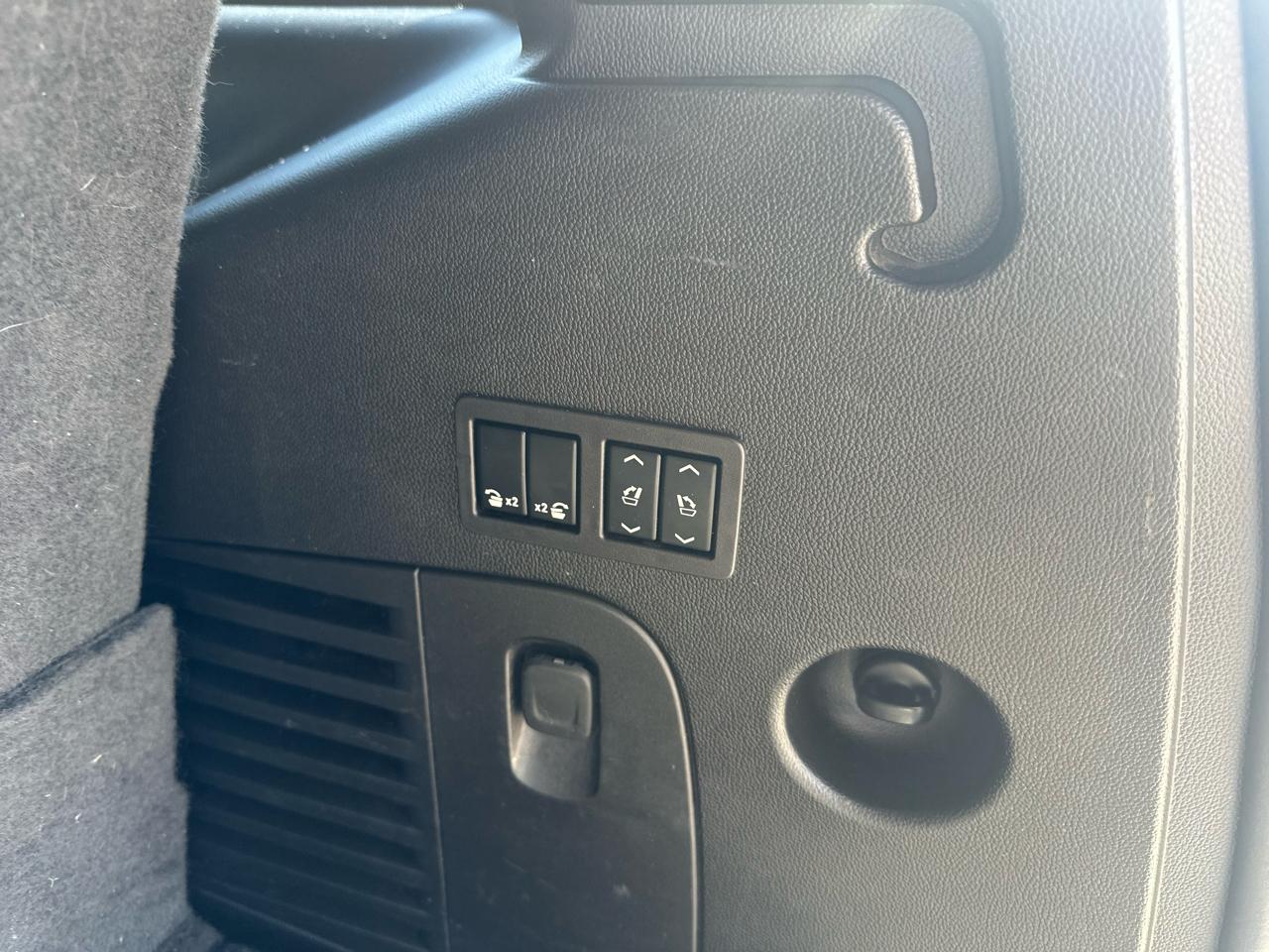 Cadillac Escalade 4WD 4dr Luxury 2018