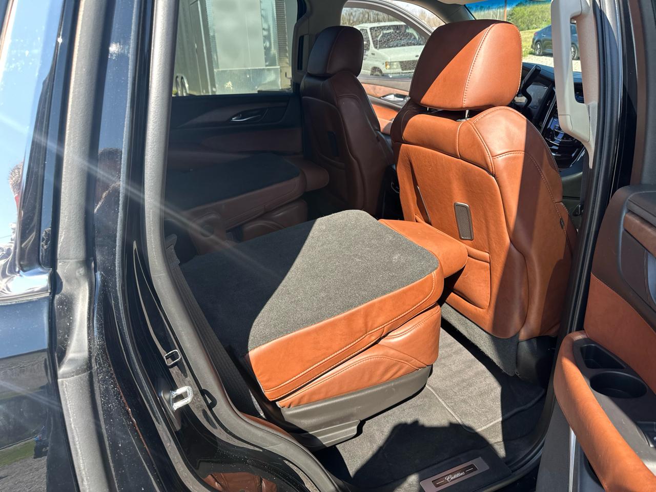 Cadillac Escalade 4WD 4dr Luxury 2018