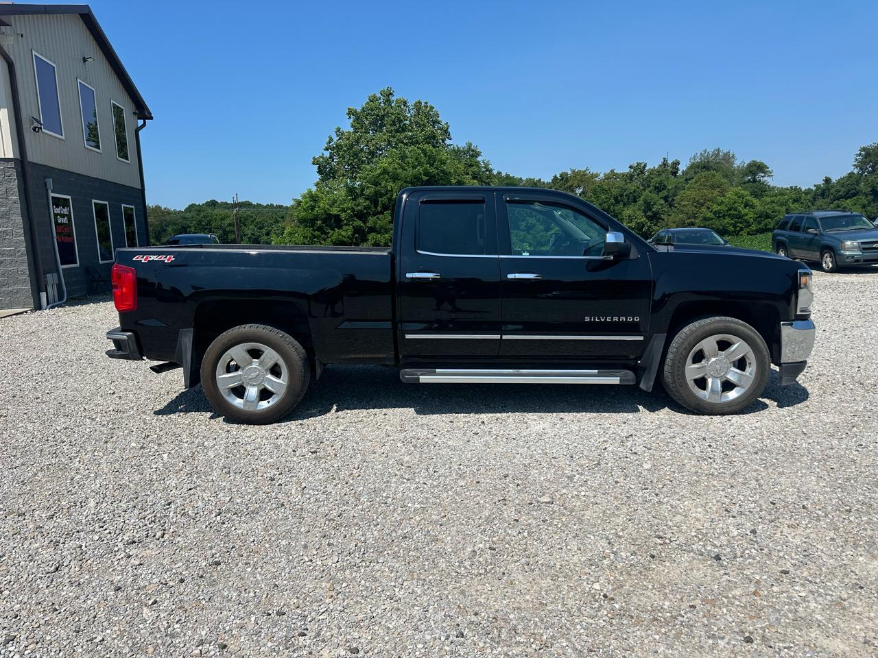 Chevrolet Silverado 1500 4WD Double Cab 143.5" LTZ w/1LZ 2016
