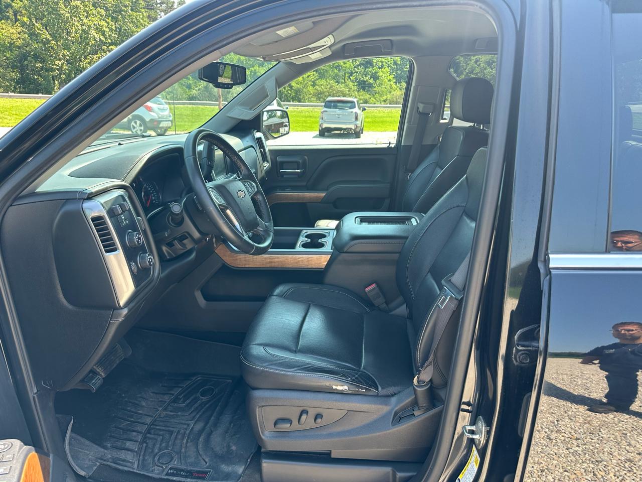 Chevrolet Silverado 1500 4WD Double Cab 143.5" LTZ w/1LZ 2016