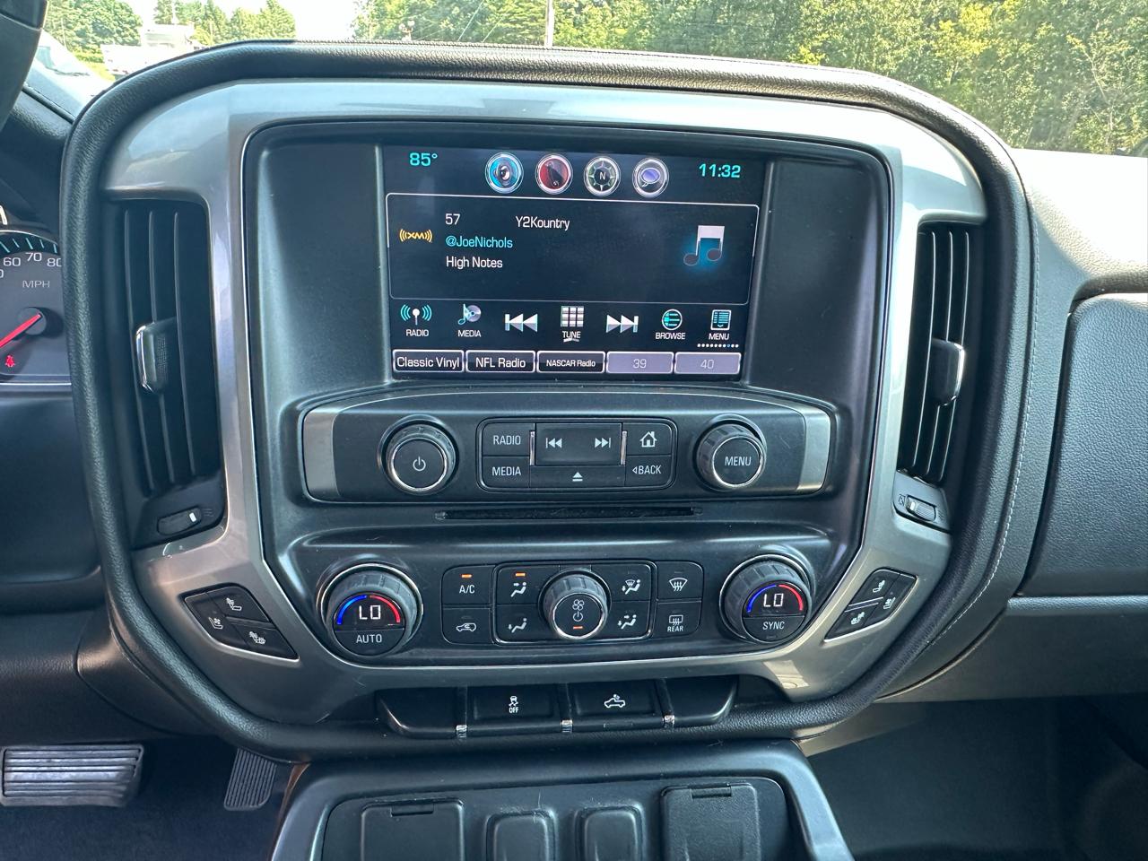 Chevrolet Silverado 1500 4WD Double Cab 143.5" LTZ w/1LZ 2016