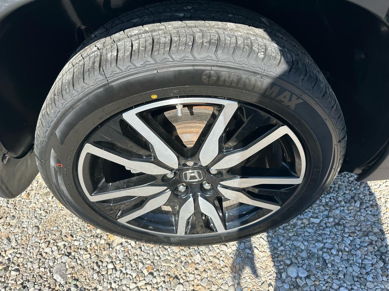 Honda Pilot Touring 7-Passenger AWD 2022