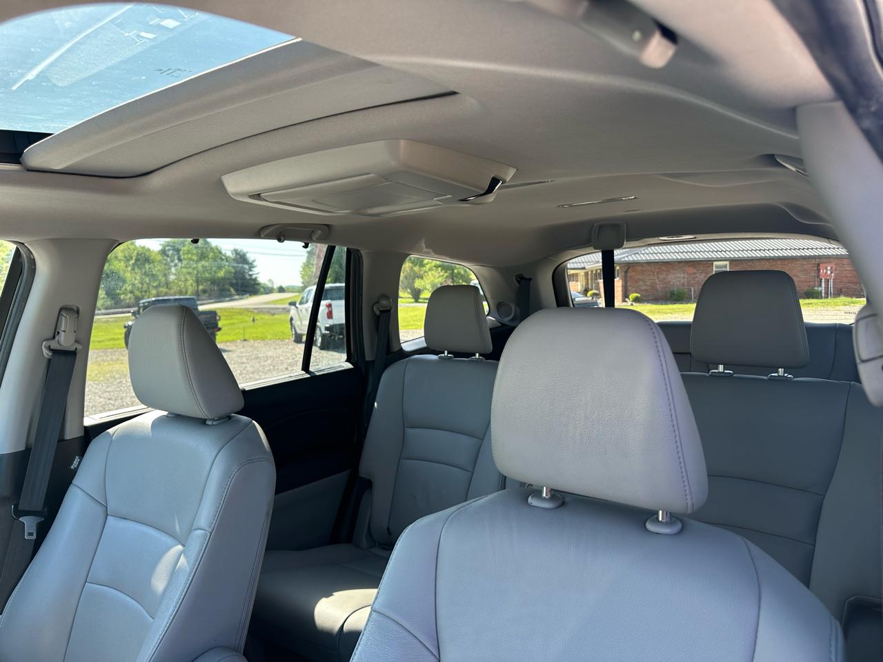 Honda Pilot Touring 7-Passenger AWD 2022