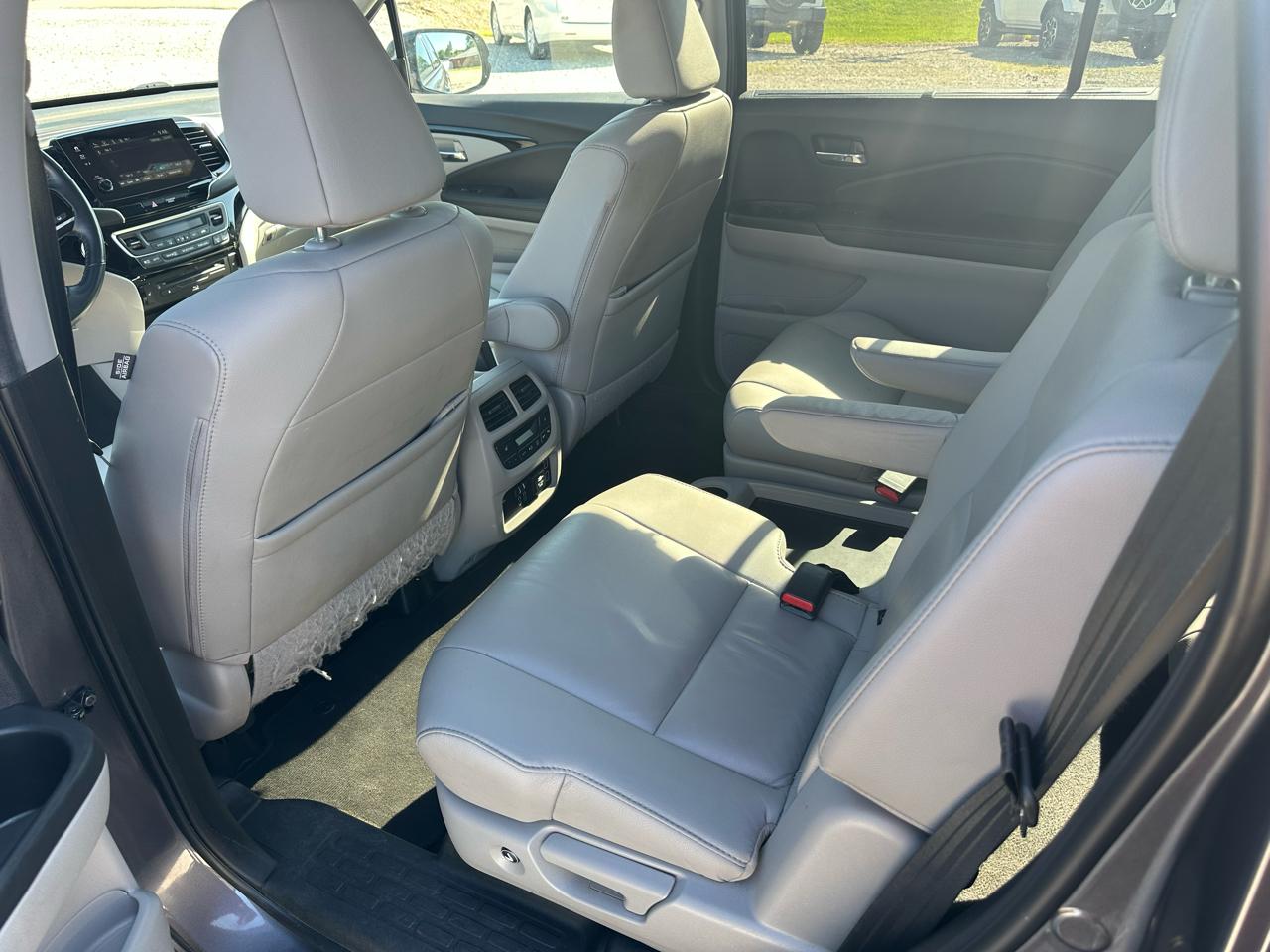 Honda Pilot Touring 7-Passenger AWD 2022