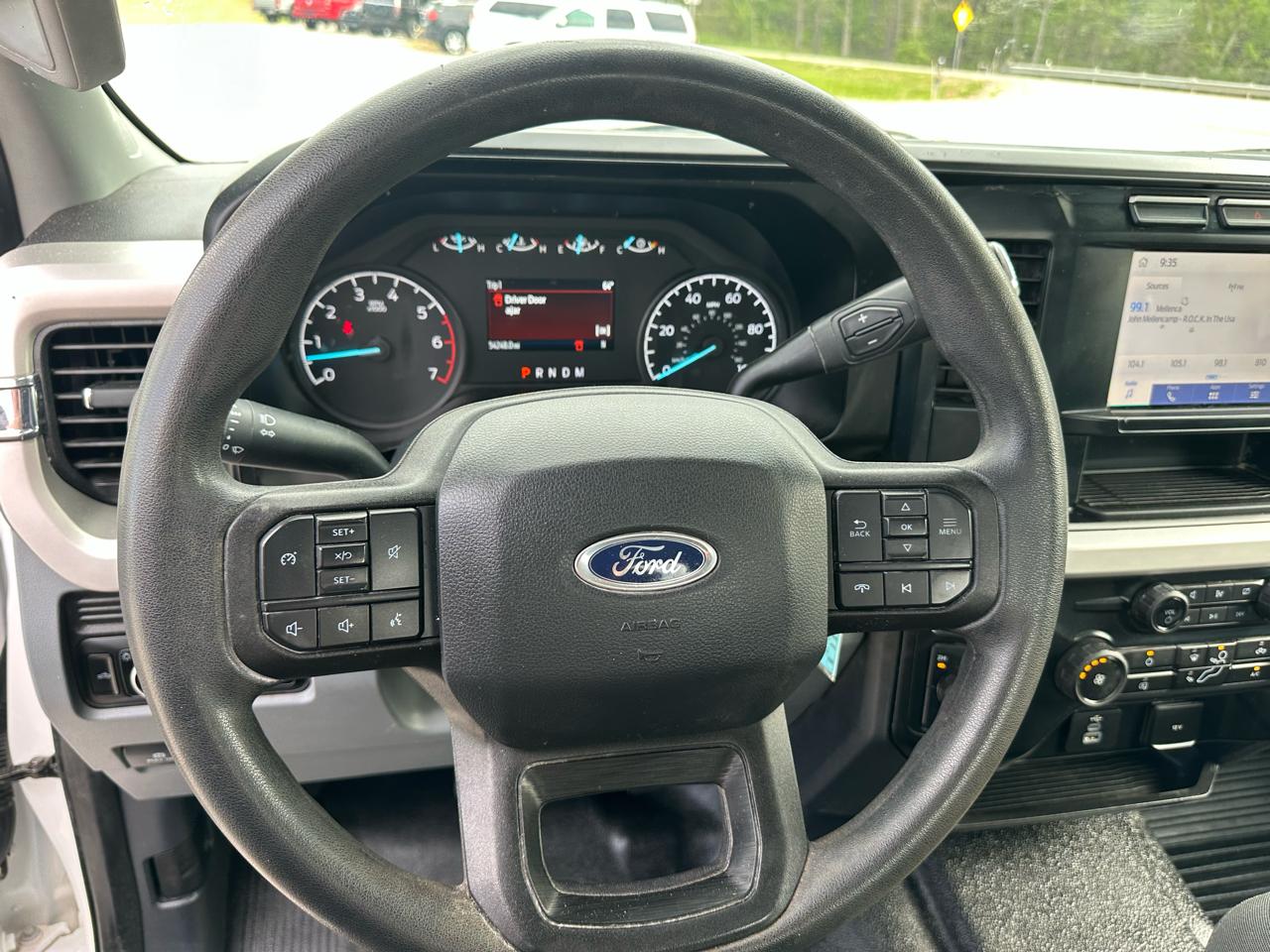 Ford Super Duty F-250 SRW XL 4WD SuperCab 6.75' Box 2024