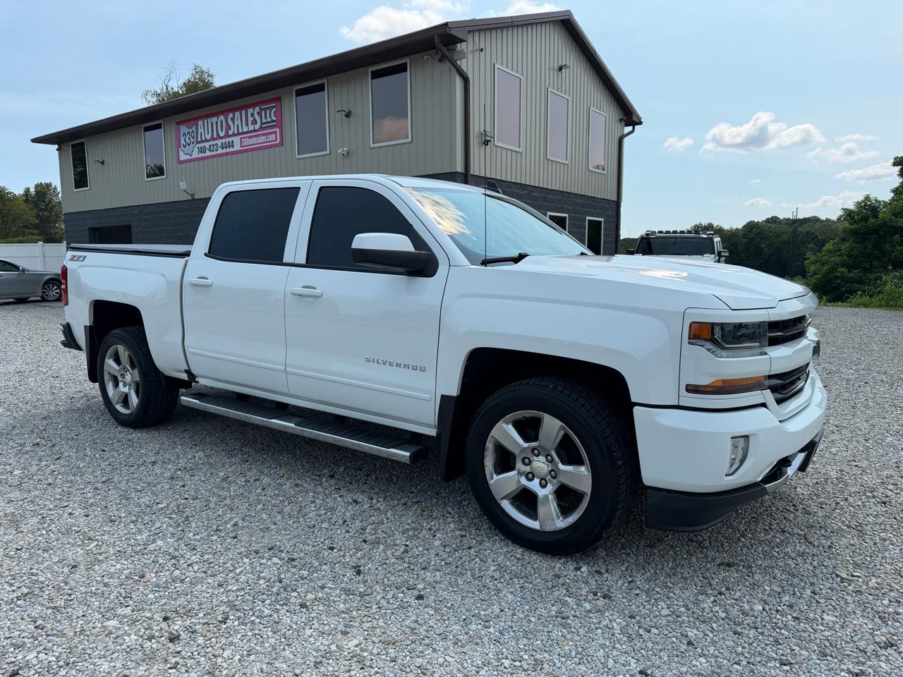 Chevrolet Silverado 1500 4WD Crew Cab 143.5" LT w/2LT 2017