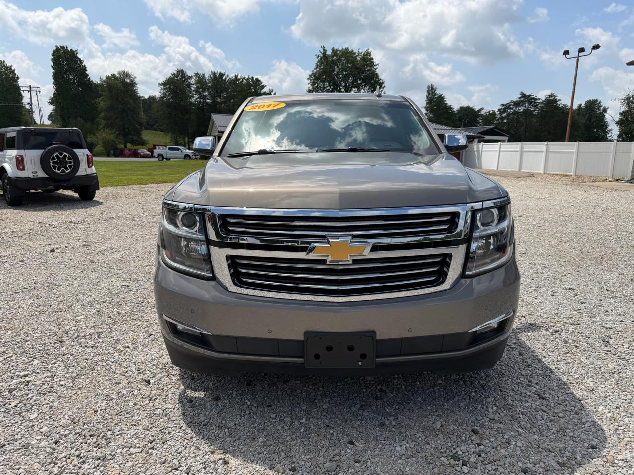Chevrolet Suburban 4WD 4dr 1500 Premier 2017