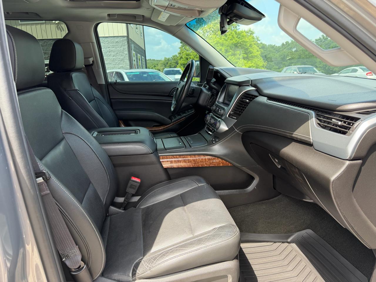 Chevrolet Suburban 4WD 4dr 1500 Premier 2017