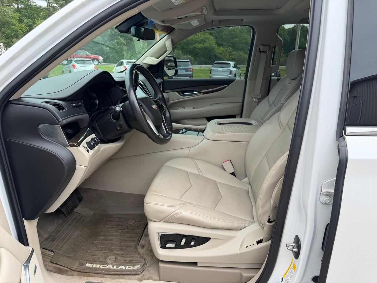 Cadillac Escalade 4WD 4dr Premium Luxury 2018