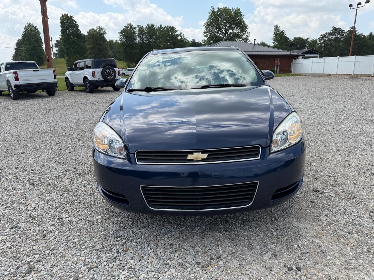 Chevrolet Impala 4dr Sdn LS 2009
