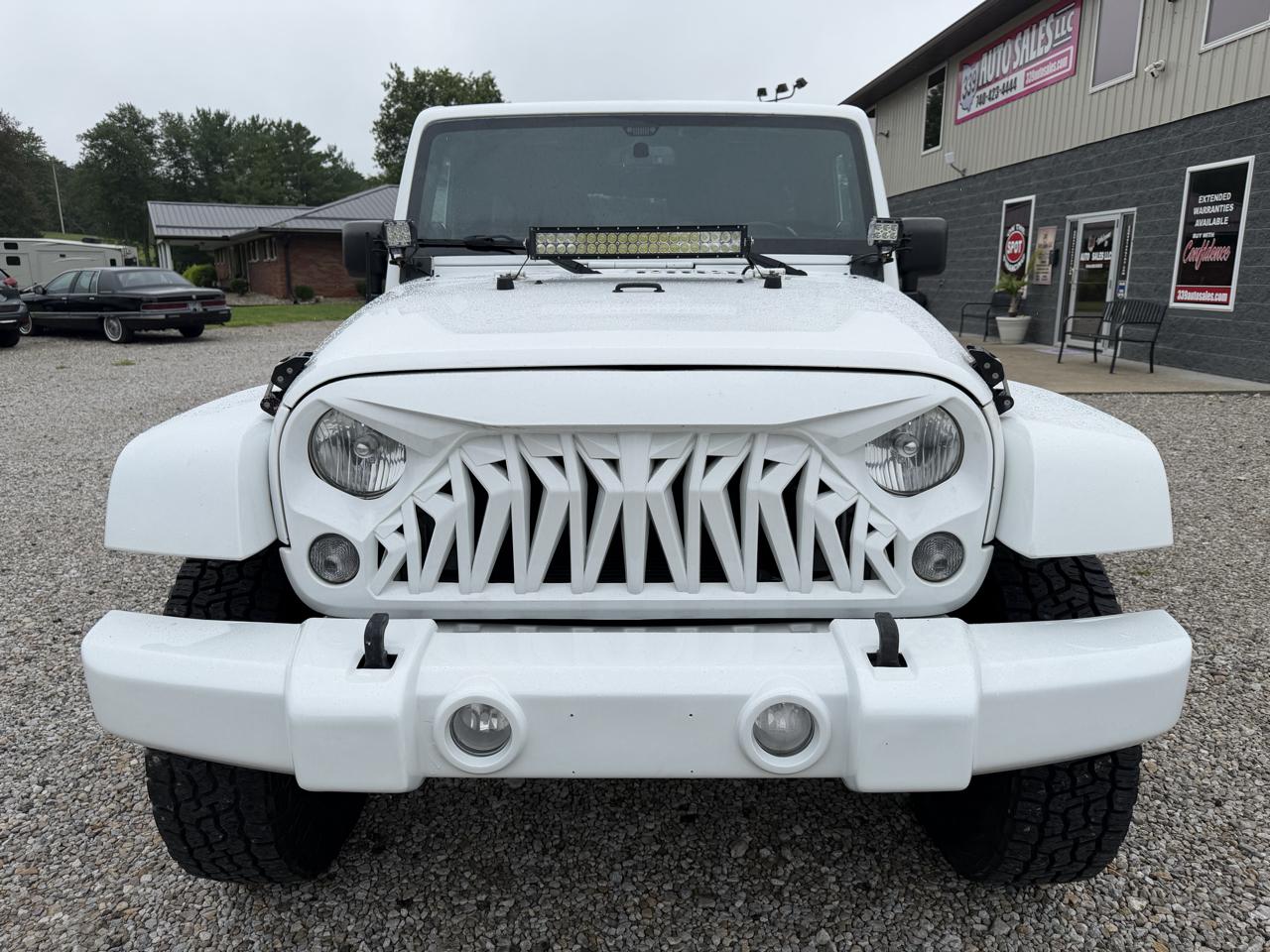 Jeep Wrangler Unlimited 4WD 4dr Sahara 2014
