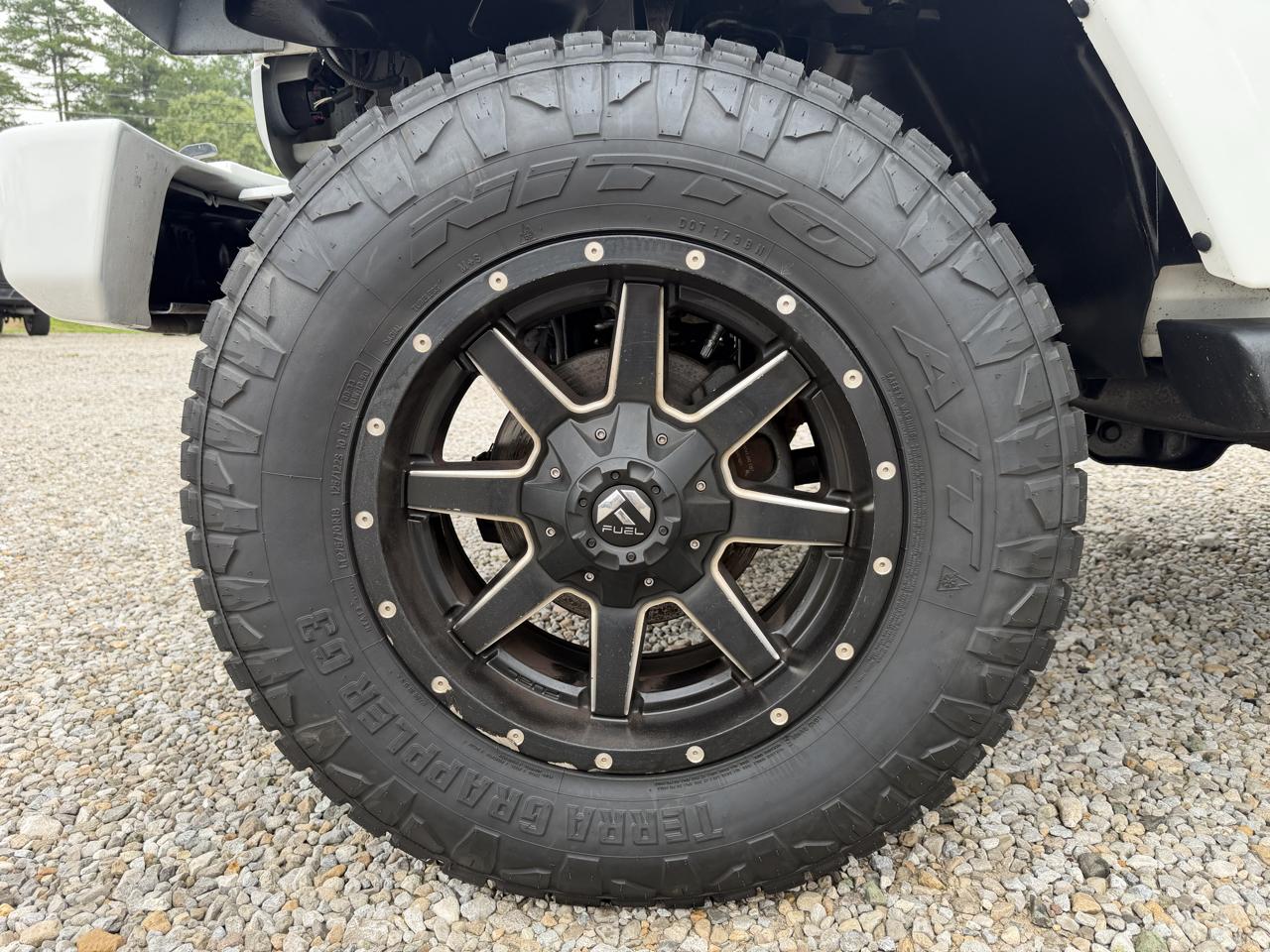 Jeep Wrangler Unlimited 4WD 4dr Sahara 2014