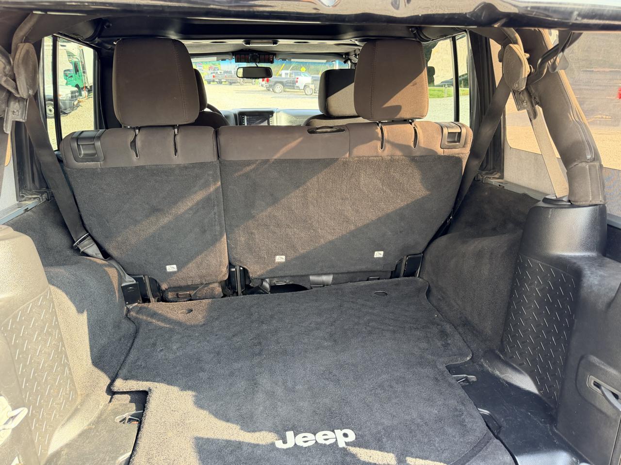 Jeep Wrangler Unlimited 4WD 4dr Sport 2014