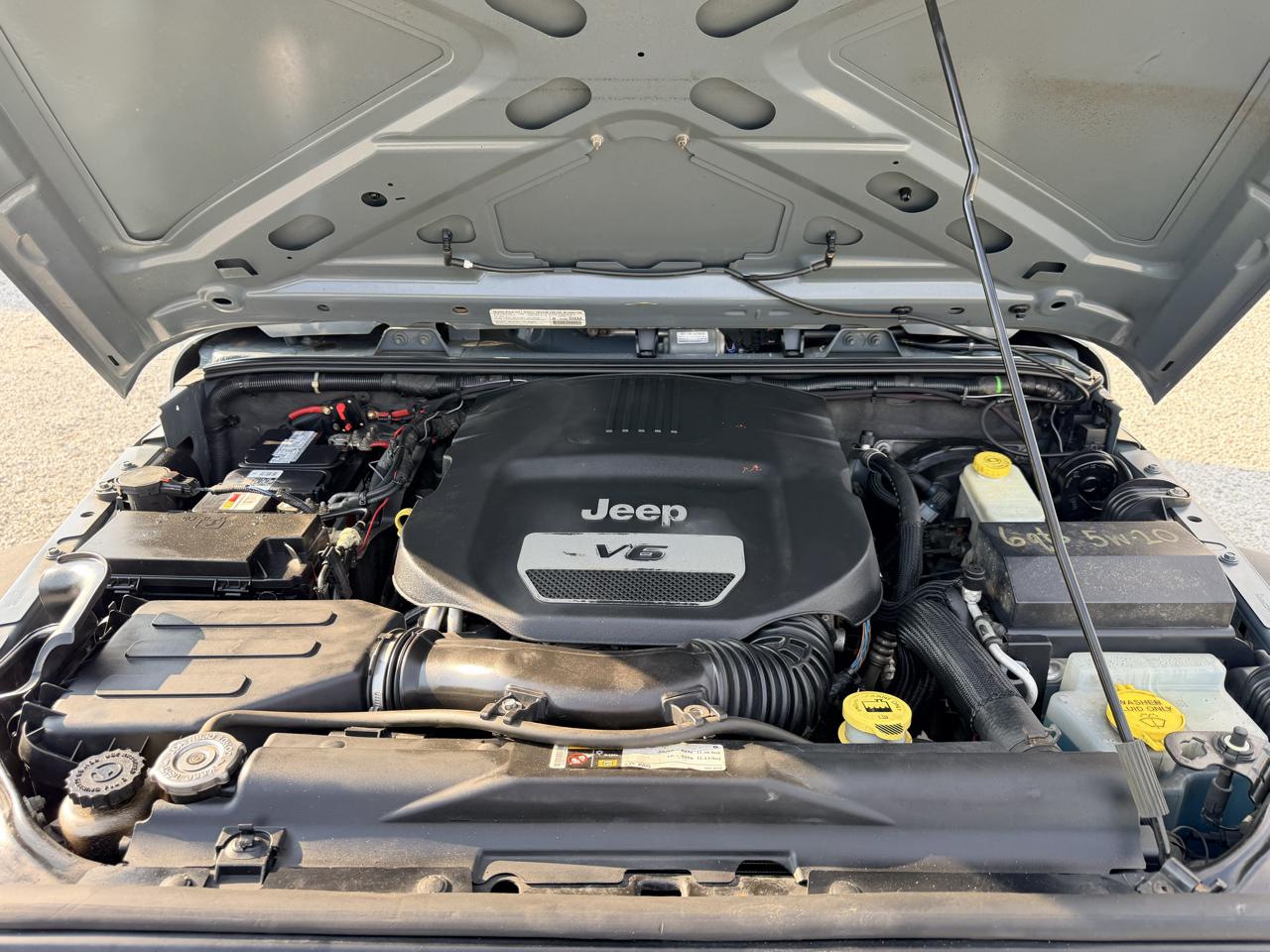 Jeep Wrangler Unlimited 4WD 4dr Sport 2014