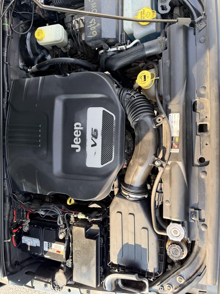 Jeep Wrangler Unlimited 4WD 4dr Sport 2014